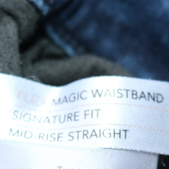 Lane Bryant Signature Fit Magic Waistband Mid-Rise Straight Jeans Sz 34/36 - Picture 5 of 6